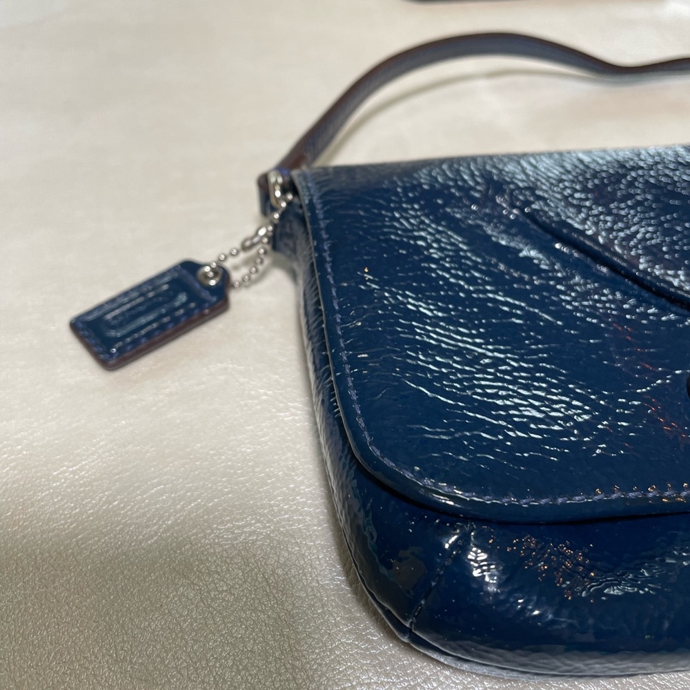 ‼️SPRING SALE Coach Midnight Blue Leather Wristlet 🌙 - Picture 14 of 17